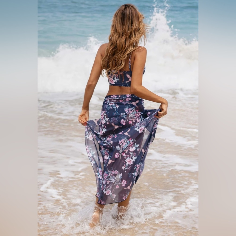 Cupshe Floral Print Bikini Set With Sarong Size M
